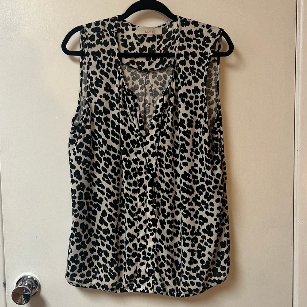 Loft Tank Top. Size XL.